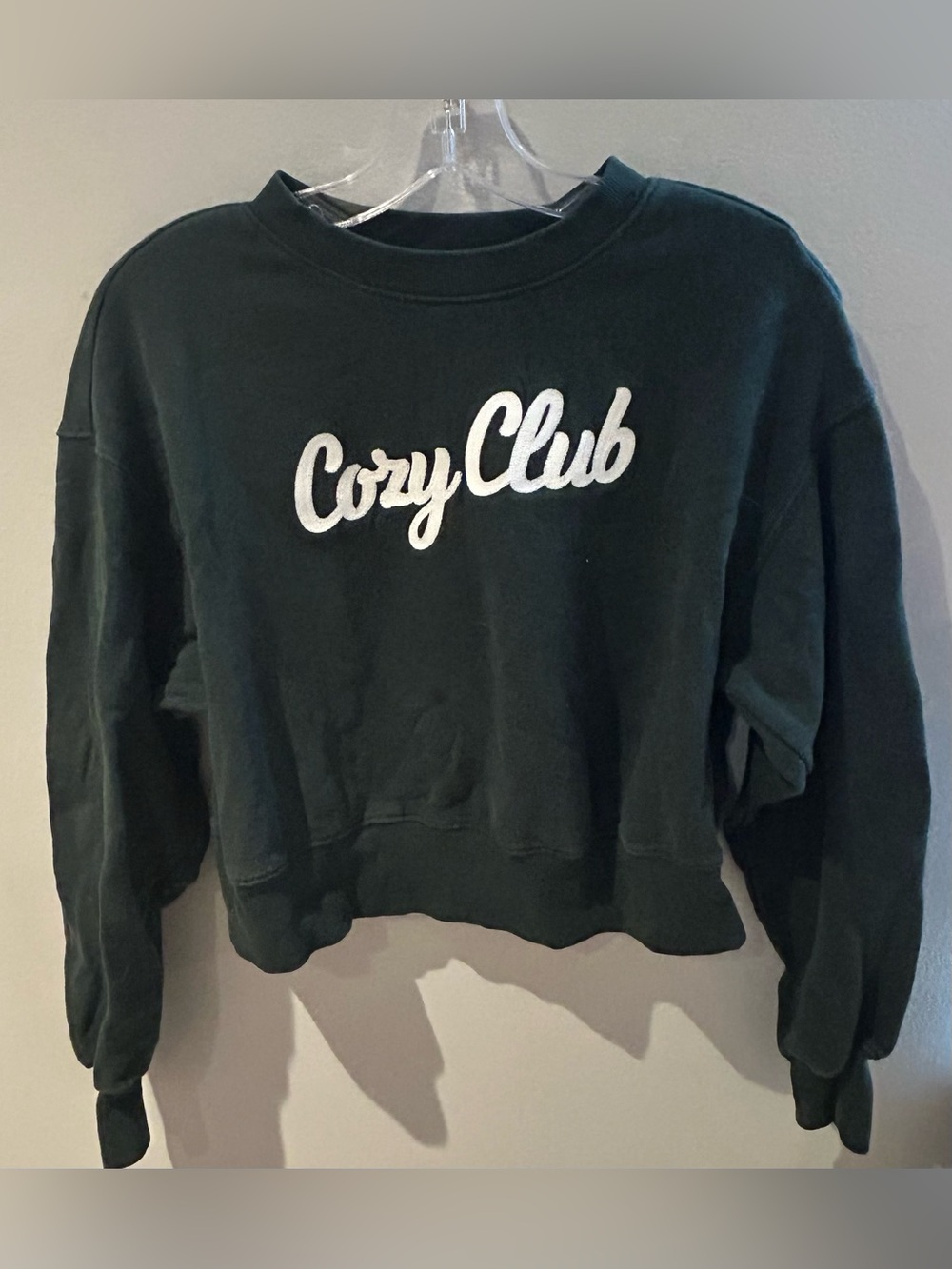Old Navy Cozy Club Cropped Crewneck Sweatshirt - Forest Green with White Script